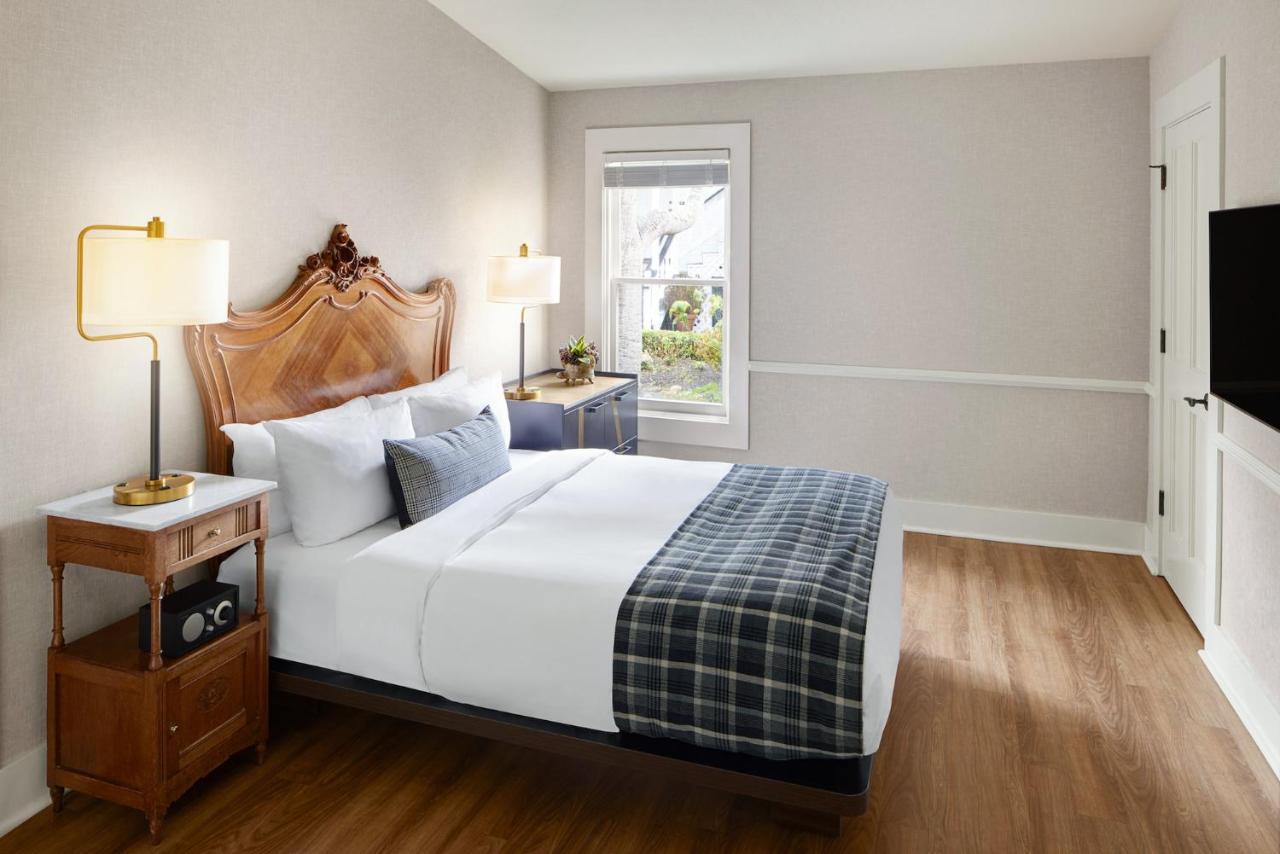 Gosby House Inn, A Four Sisters Inn 퍼시픽 그로브 외부 사진