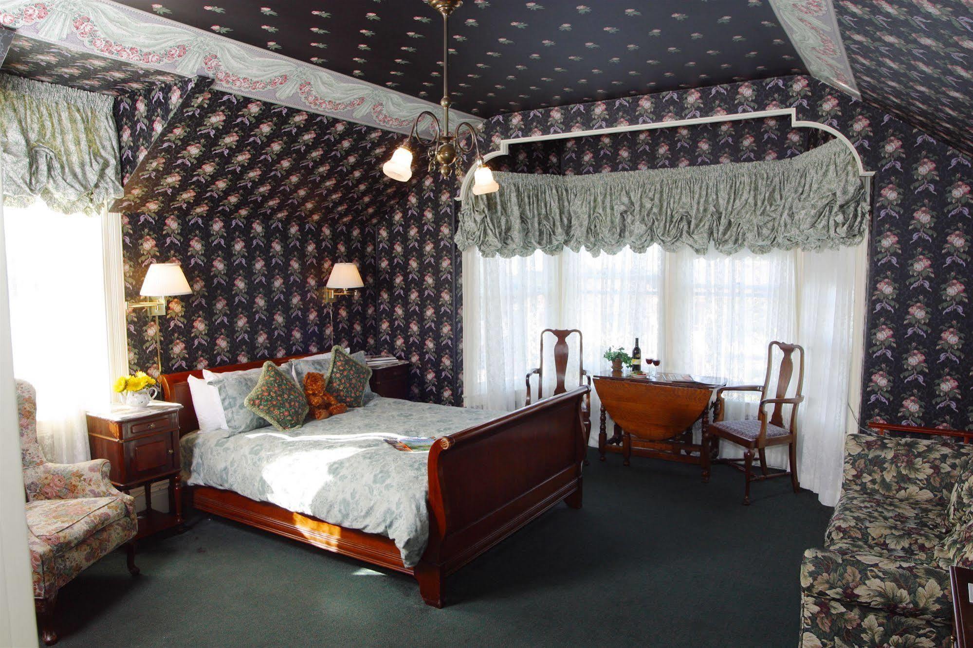 Gosby House Inn, A Four Sisters Inn 퍼시픽 그로브 외부 사진