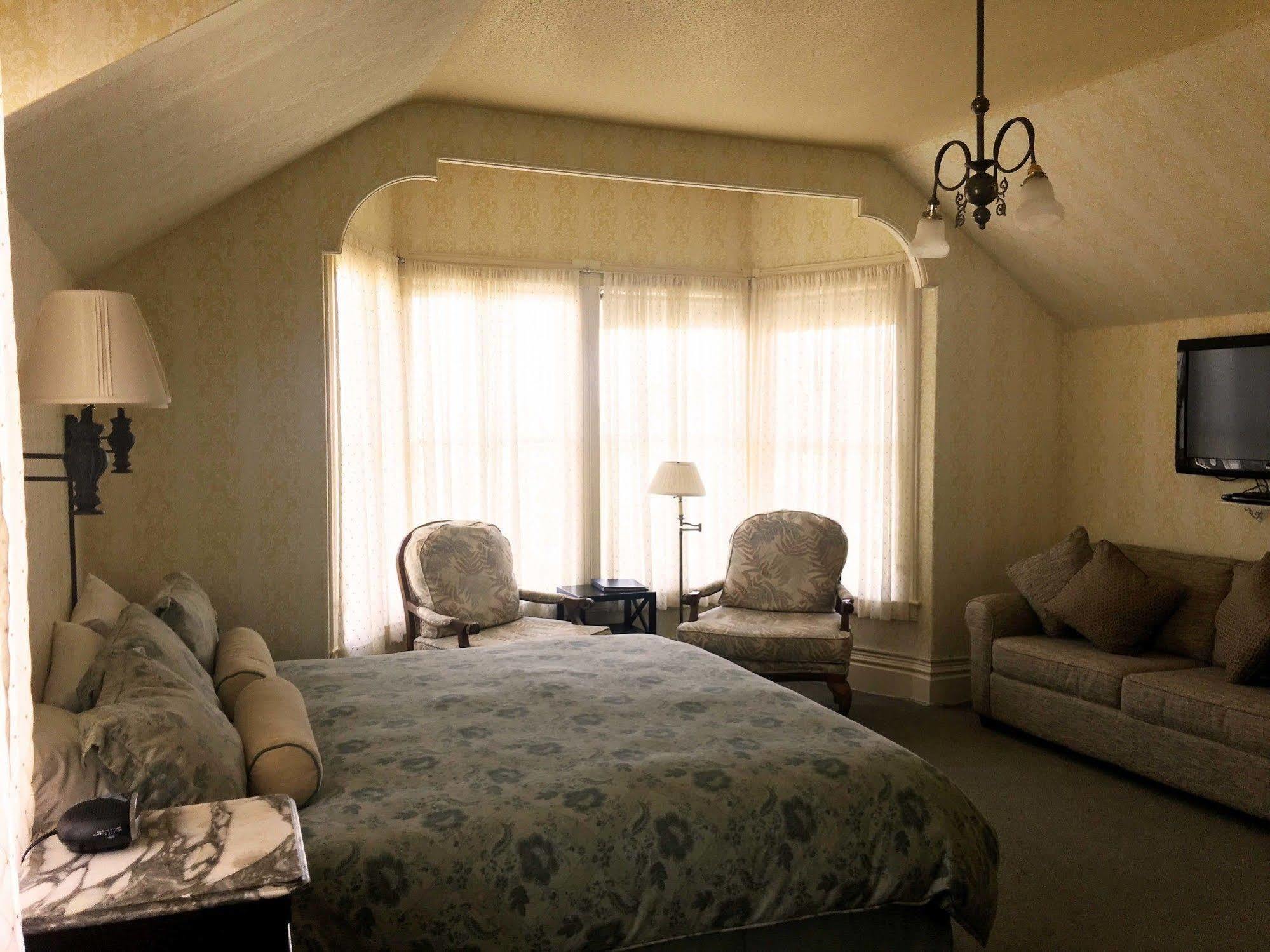Gosby House Inn, A Four Sisters Inn 퍼시픽 그로브 외부 사진